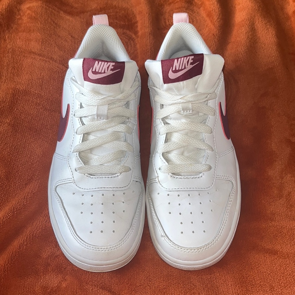 Nike court borough low 2